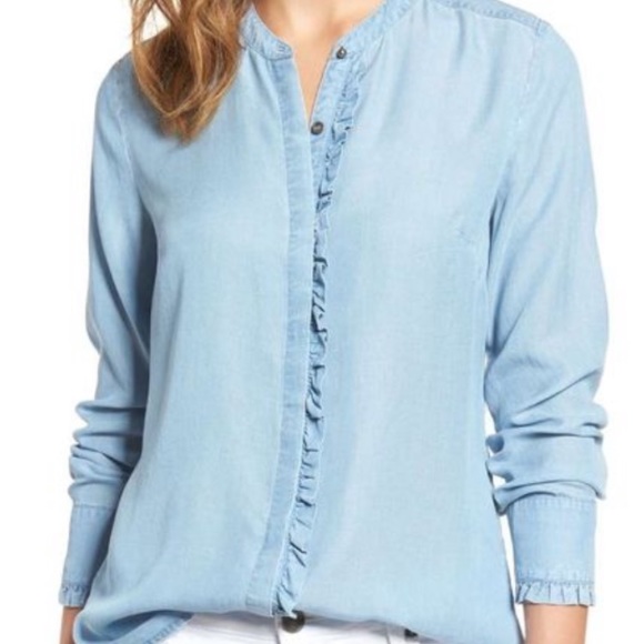 Ruffle Trim Chambray Shirt
KUT FROM THE KLOTH - Picture 2 of 8